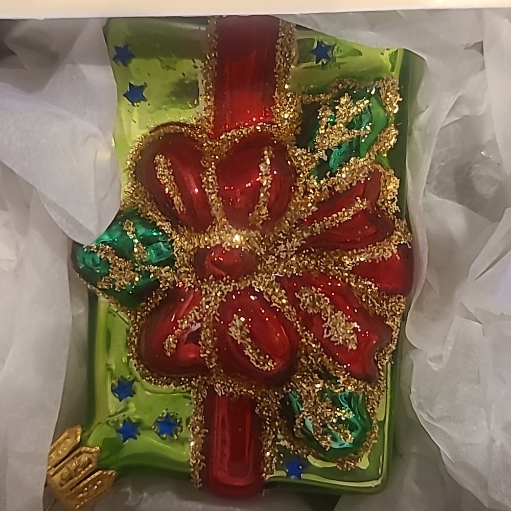 Made in Poland Glass present ornament